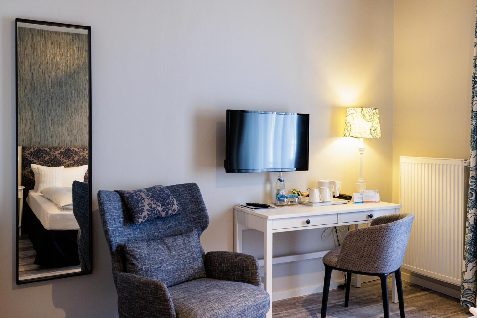 Flair Hotel Zum Storchen บัดวินด์สไฮม์ ภายนอก รูปภาพ
